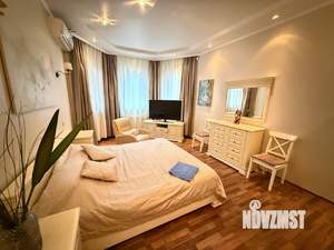 Дом 330м², 3-этажный, на длительный срок,