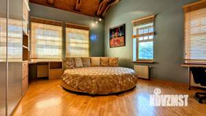 Дом 500м², 2-этажный, посуточно,