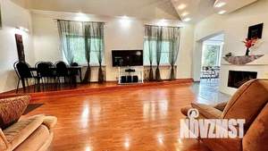 Дом 600м², 3-этажный, посуточно,