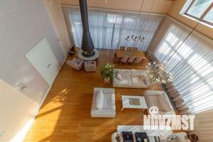 Дом 350м², 2-этажный, на длительный срок,