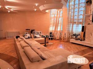 Дом 1158м², 2-этажный, участок 31 сот.