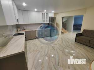 Дом 178м², 2-этажный, участок 6 сот.