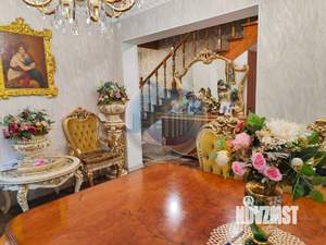 Дом 226м², 2-этажный, участок 10 сот.