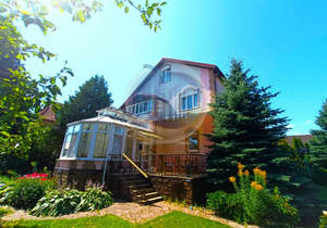 Дом 541м², 4-этажный, участок 8 сот.