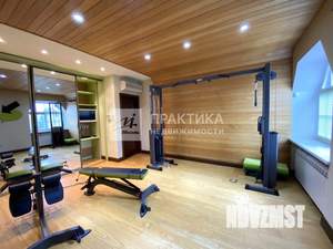 Дом 946м², 2-этажный, участок 30 сот.