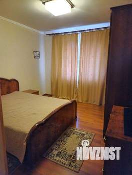 Коттедж 250м², 3-этажный, на длительный срок, 