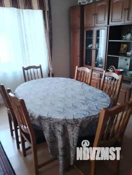 Дом 250м², 3-этажный, на длительный срок, 