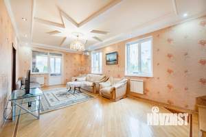 Дом 350м², 3-этажный, посуточно, 