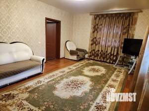 Коттедж 250м², 3-этажный, на длительный срок, 