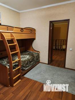 Коттедж 250м², 3-этажный, на длительный срок, 