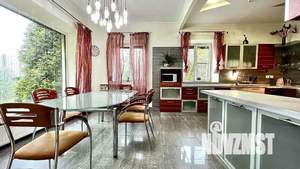 Дом 600м², 3-этажный, посуточно, 