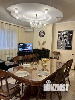 Дом 350м², 3-этажный, посуточно, 