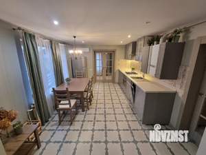 Дом 160м², 3-этажный, на длительный срок, 