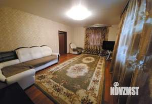 Коттедж 250м², 3-этажный, на длительный срок, 