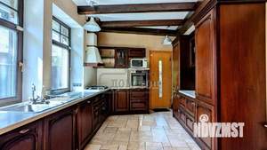 Коттедж 450м², 2-этажный, на длительный срок, 