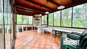 Дом 500м&sup2;, 3-этажный, посуточно, 