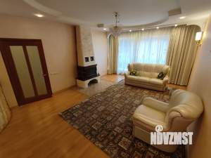 Таунхаус 195м², 3-этажный, на длительный срок, 