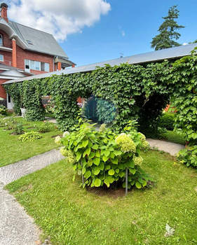 Дом 970м², 4-этажный, участок 10 сот.  