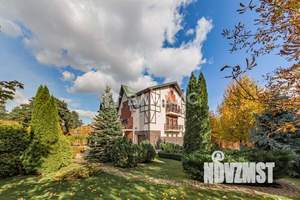 Дача 1200м², 2-этажный, участок 30 сот.  