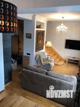 Таунхаус 130м&sup2;, 3-этажный, участок 4 сот.  