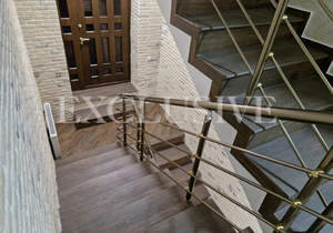 Дом 300м&sup2;, 3-этажный, участок 13 сот.  