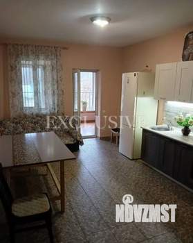 Дом 180м², 2-этажный, участок 3 сот.  