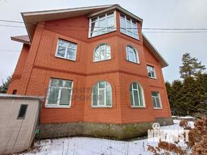 Коттедж 400м², 3-этажный, участок 34 сот.  