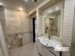 Дом 250м², 2-этажный, участок 8 сот.  