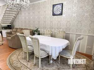 Таунхаус 200м², 3-этажный, участок 1 сот.  