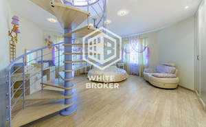 Дом 1200м², 4-этажный, участок 30 сот.  