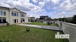 Дом 280м², 2-этажный, участок 11 сот.  