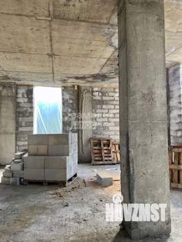 Дом 700м², 3-этажный, участок 8 сот.  