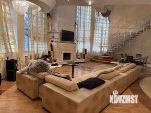 Дом 1200м², 2-этажный, участок 35 сот.  