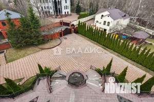 Дом 1362м², 4-этажный, участок 23 сот.  