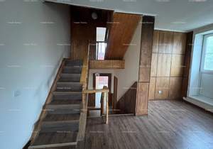 Дом 268м², 3-этажный, участок 9 сот.  