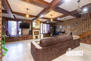 Дом 360м², 2-этажный, участок 12 сот.  