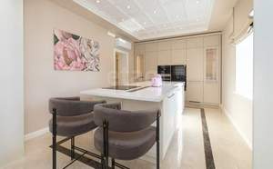 Дом 520м², 4-этажный, участок 15 сот.  