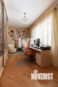 Дом 450м², 3-этажный, участок 20 сот.  