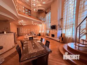 Дом 1158м², 2-этажный, участок 31 сот.  