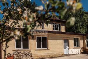 Дом 176м&sup2;, 2-этажный, участок 6 сот.  