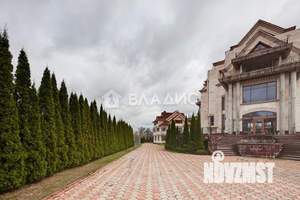 Дом 1362м², 4-этажный, участок 23 сот.  