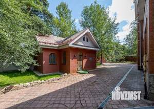 Дом 734м², 4-этажный, участок 12 сот.  