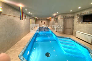 Дом 946м², 2-этажный, участок 30 сот.  