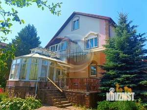Коттедж 541м², 4-этажный, участок 8 сот.  