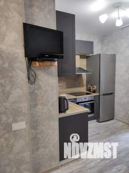 1-к квартира, посуточно, 34м2, 5/8 этаж
