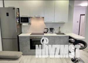 Студия квартира, на длительный срок, 28м2, 16/17 этаж