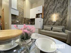 Студия квартира, посуточно, 25м2, 1/8 этаж