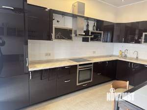 3-к квартира, на длительный срок, 87м2, 10/18 этаж
