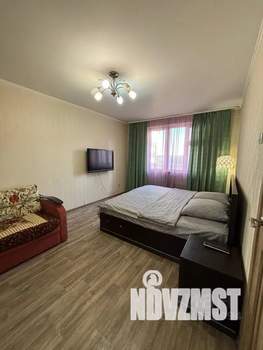 1-к квартира, посуточно, 38м2, 5/17 этаж