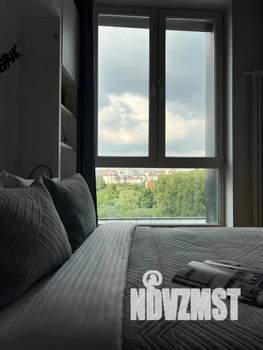 1-к квартира, посуточно, 40м2, 7/16 этаж